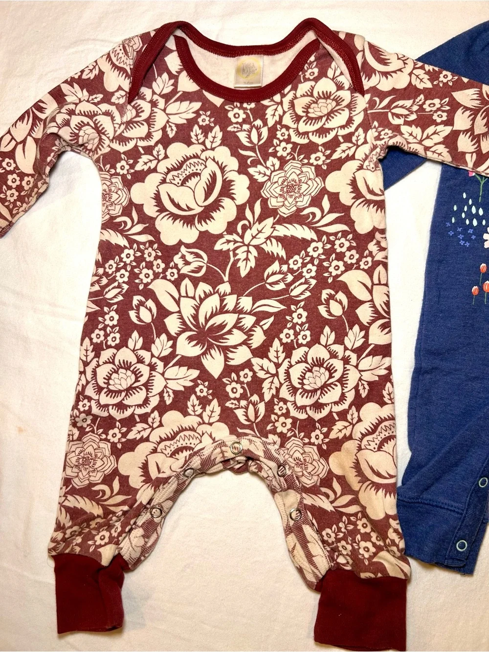 8 Piece Baby Girl Long Sleeve One Piece Bodysuit Bundle - 0-3 Mo Great Condition